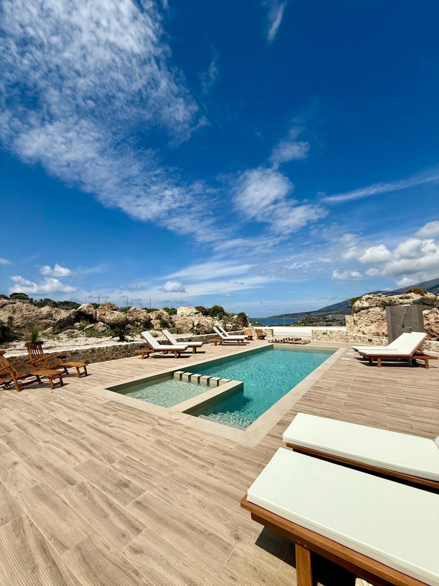 Cove Elafonisi Apartments Agios Pandeleimon  Екстериор снимка